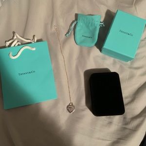 Tiffany necklace return heart